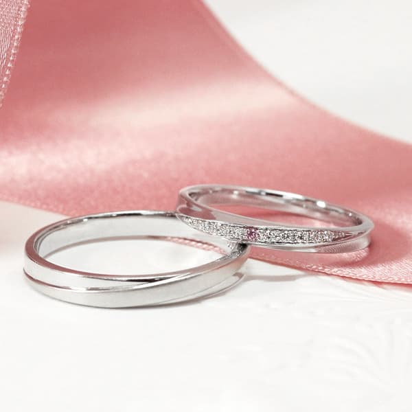 Nora ピンクダイヤ 結婚指輪
